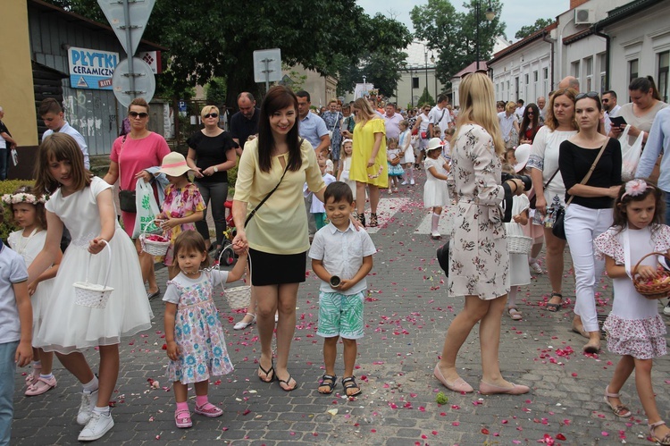 Procesja parafii ojców dominikanów i serbinowskiej