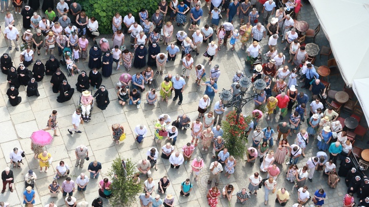 Centralna procesja Bożego Ciała we Wrocławiu 2019