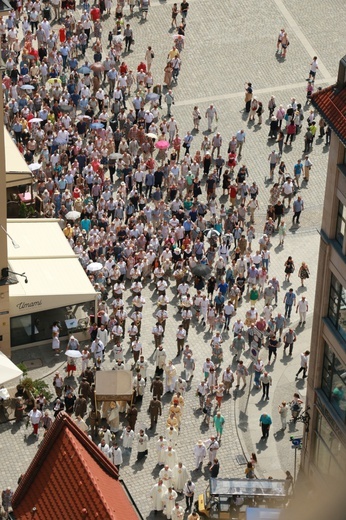 Centralna procesja Bożego Ciała we Wrocławiu 2019