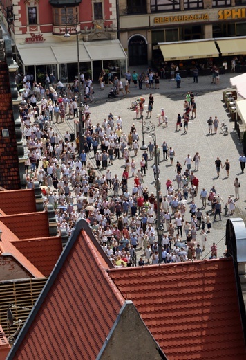 Centralna procesja Bożego Ciała we Wrocławiu 2019