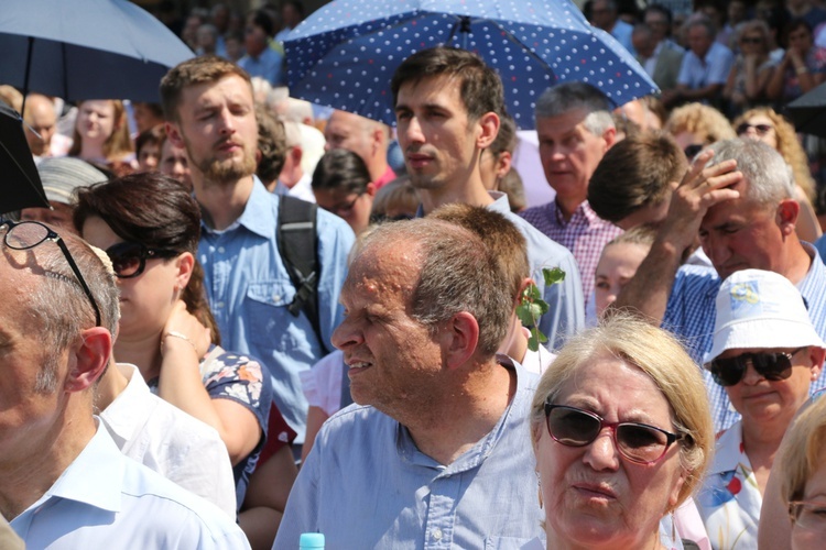 Centralna procesja Bożego Ciała we Wrocławiu 2019