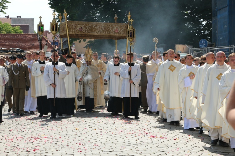 Centralna procesja Bożego Ciała we Wrocławiu 2019