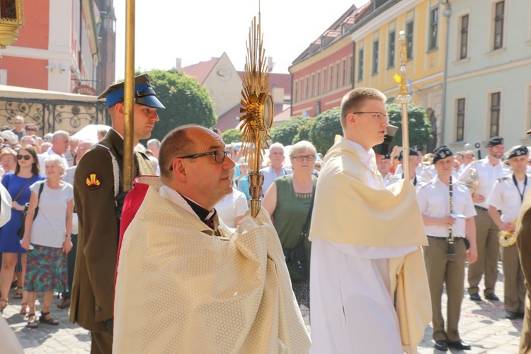 Centralna procesja Bożego Ciała we Wrocławiu 2019