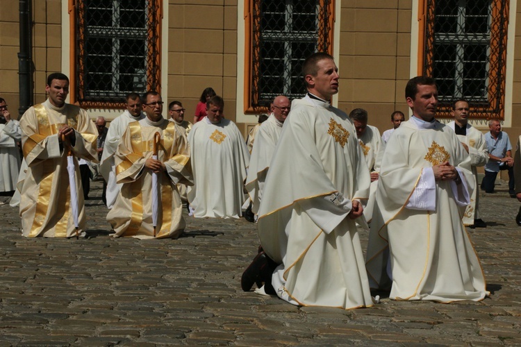 Centralna procesja Bożego Ciała we Wrocławiu 2019