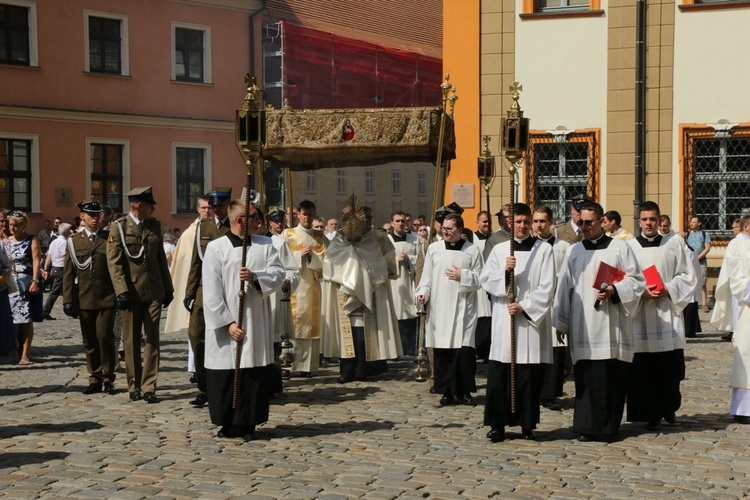 Centralna procesja Bożego Ciała we Wrocławiu 2019