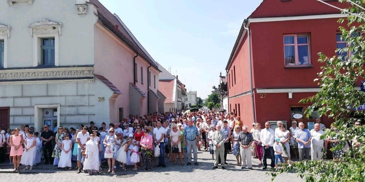 Procesja Bożego Ciała w Bytomiu Odrzańskim