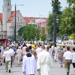 Olsztyn. Centralna procesja Bożego Ciała