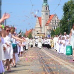 Olsztyn. Centralna procesja Bożego Ciała