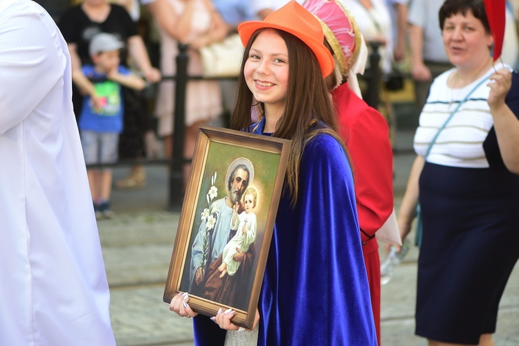 Olsztyn. Centralna procesja Bożego Ciała