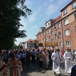 Procesja Bożego Ciała w parafii pw. św. Klemensa Dworzaka we Wrocławiu