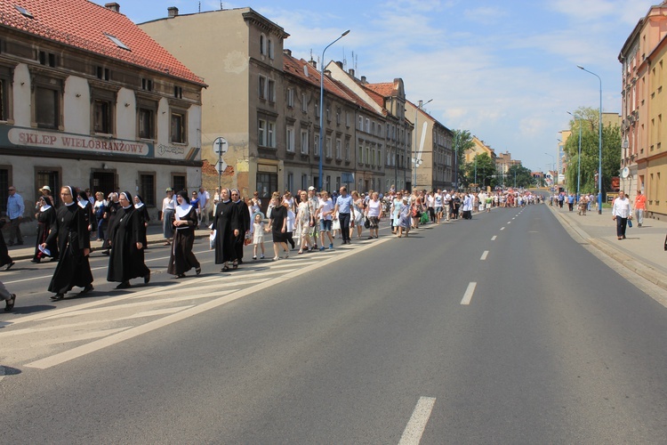 Miejska procesja eucharystyczna w Legnicy