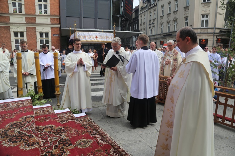 Centralna procesja Bożego Ciała w Katowicach