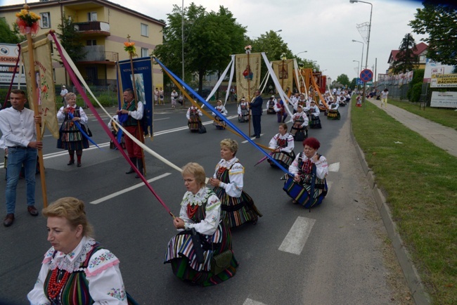 Pełne folkloru Boże Ciało w Opocznie