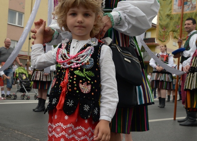 Pełne folkloru Boże Ciało w Opocznie