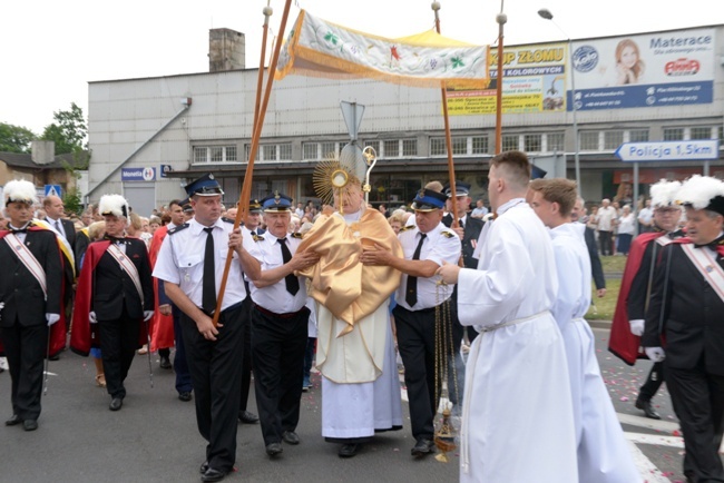 Pełne folkloru Boże Ciało w Opocznie