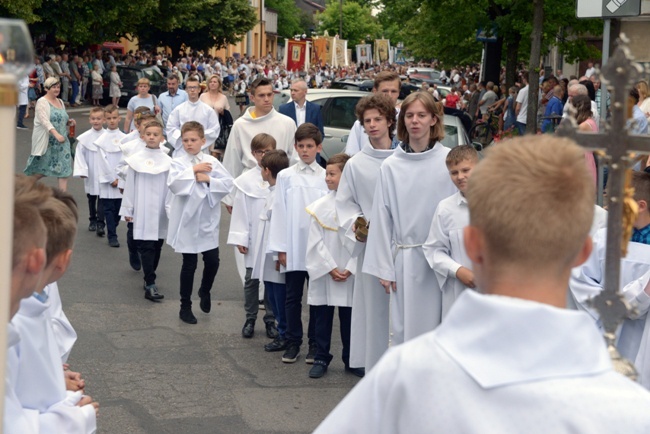 Pełne folkloru Boże Ciało w Opocznie