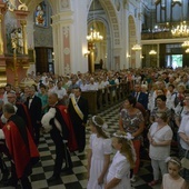 Pełne folkloru Boże Ciało w Opocznie