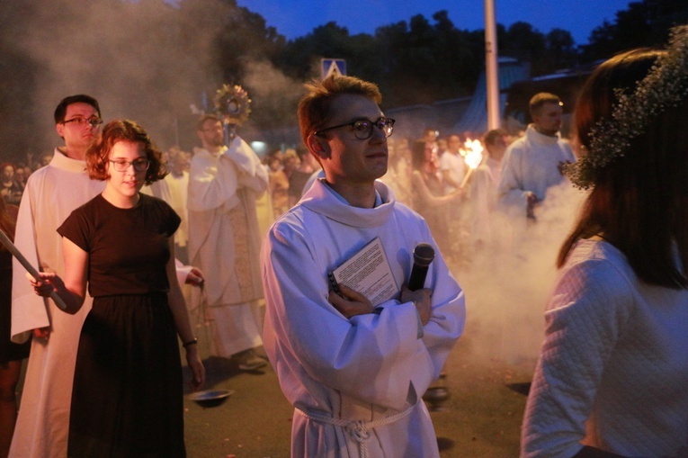 Akademicka procesja Bożego Ciała u dominikanów