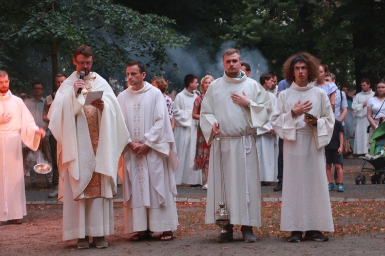 Akademicka procesja Bożego Ciała u dominikanów