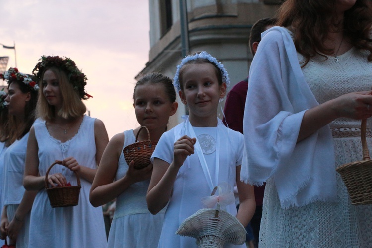 Akademicka procesja Bożego Ciała u dominikanów