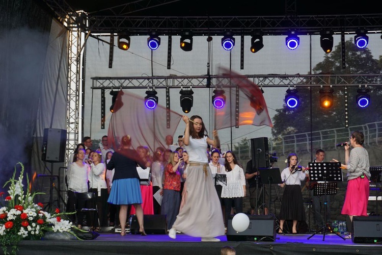 Koncert uwielbienia "Rozpalić serca"