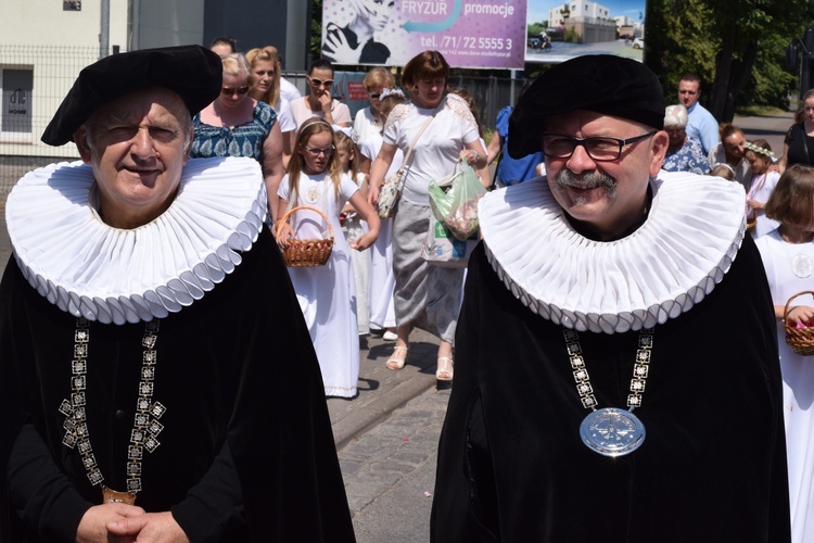 Międzyparafialna procesja Bożego Ciała z wrocławskiego Kozanowa na Pilczyce