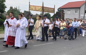 Ks. dr Studenski w Dziedzicach: Jezus w Eucharystii czeka na nas zawsze