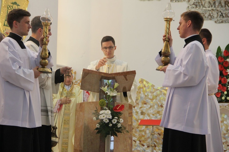 Tarnów. Nadzwyczajni szafarze Komunii św. w kościele bł. Karoliny