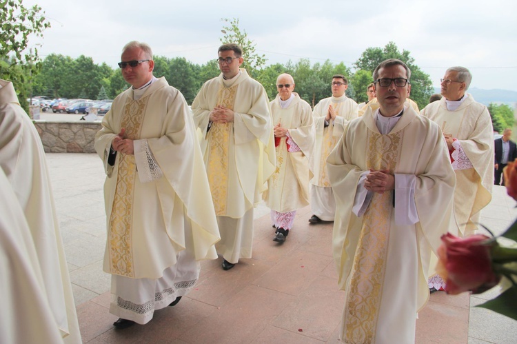 Tarnów. Nadzwyczajni szafarze Komunii św. w kościele bł. Karoliny