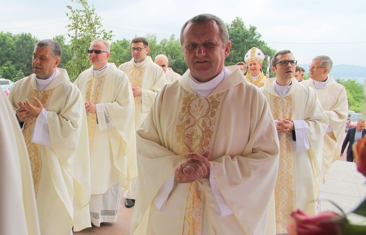 Tarnów. Nadzwyczajni szafarze Komunii św. w kościele bł. Karoliny