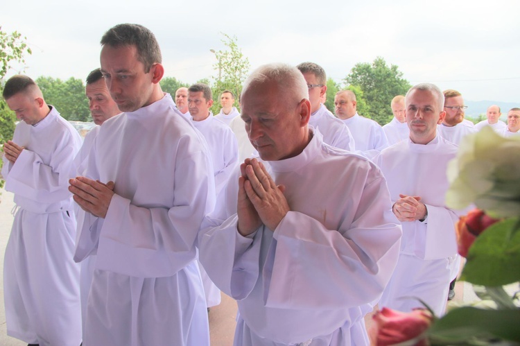 Tarnów. Nadzwyczajni szafarze Komunii św. w kościele bł. Karoliny