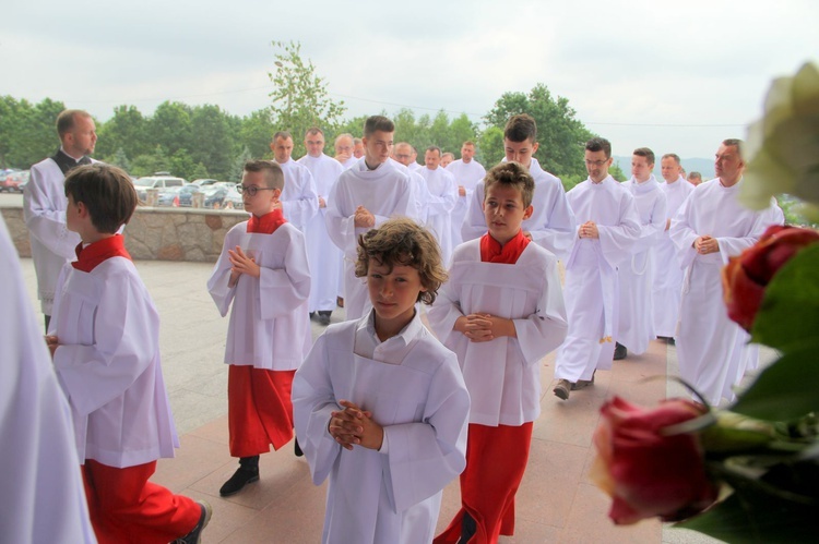 Tarnów. Nadzwyczajni szafarze Komunii św. w kościele bł. Karoliny