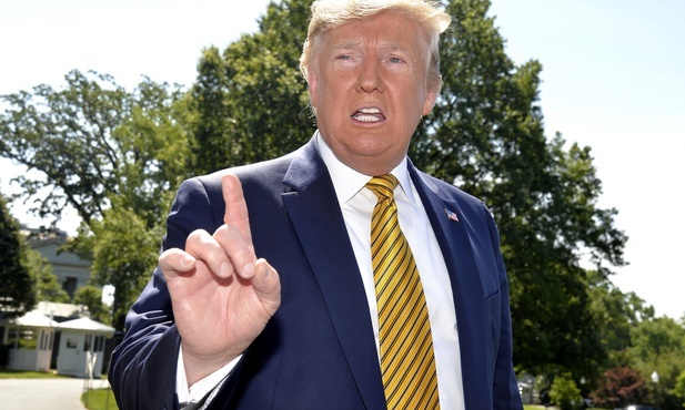 Trump: Nie odwołałem ataku na Iran, lecz na razie go wstrzymałem