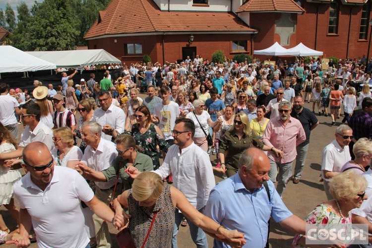 Festyn na Szmaragdowym Wzgórzu