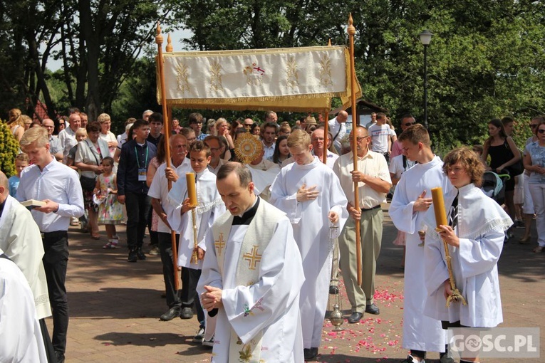 Festyn na Szmaragdowym Wzgórzu