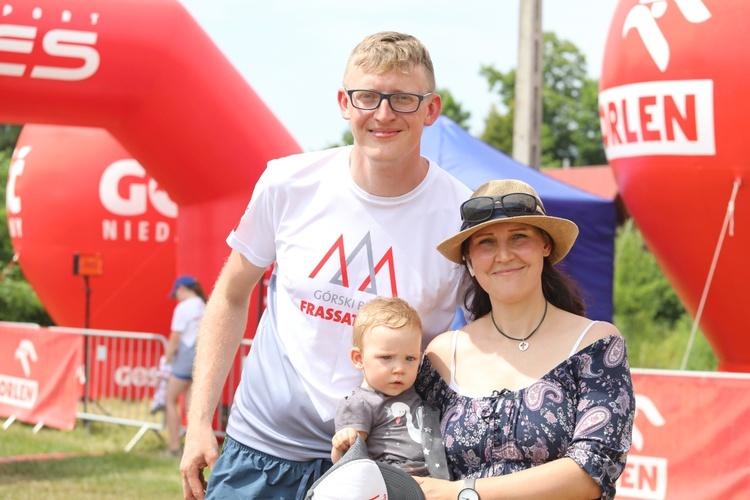 Uczestnicy I Biegu Frassatiego na finiszu w Międzybrodziu Bialskim - 2019 - cz. 2