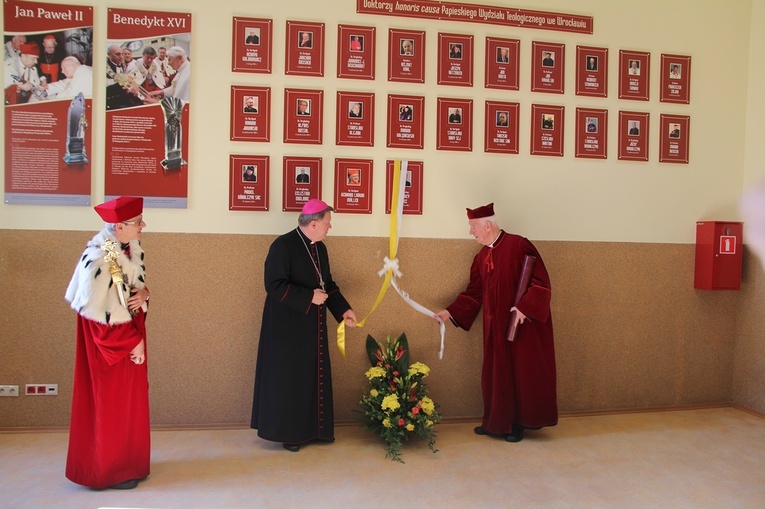 Doktorat honoris causa PWT dla bp. Ignacego Deca