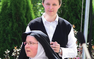 – Pan Bóg przez Maryję pociągnął mnie za sobą – mówi Andżelika, aspirantka w klasztorze w Spręcowie.