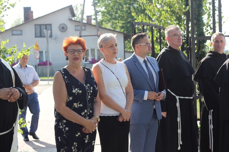 100 - lecie erygowania parafii w Miedniewicach