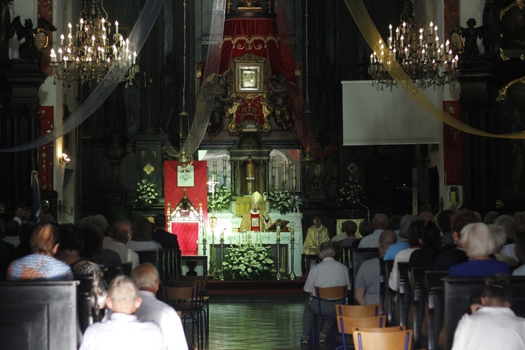 100 - lecie erygowania parafii w Miedniewicach