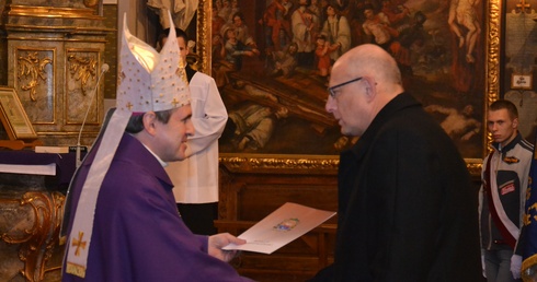 Śp. Jan Józefczuk odznaczony tytułem "Protector Vitae". 