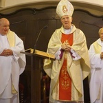 Wprowadzenie relikwii św. Faustyny w Krosnowicach