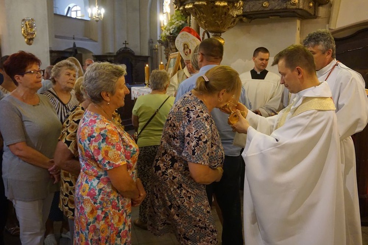 Relikwie św. Faustyny Kowalskiej w Krosnowicach