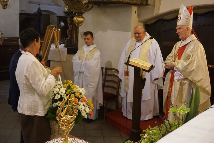 Relikwie św. Faustyny Kowalskiej w Krosnowicach