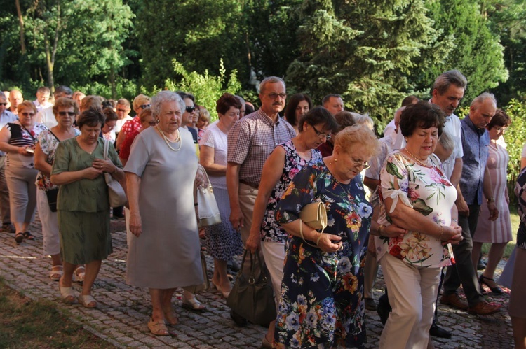 Błogosławieństwo odnowionych organów w Mielcu