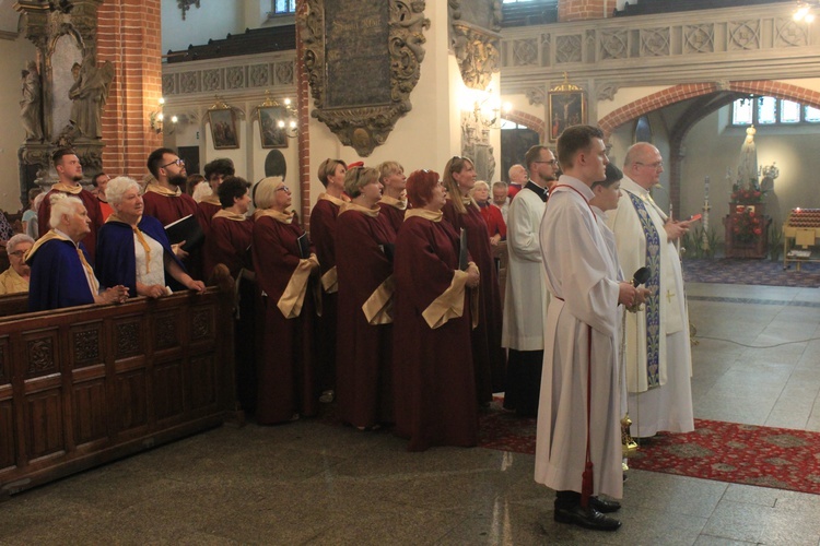 Święci Piotrze i Pawle - módlcie się za nami!