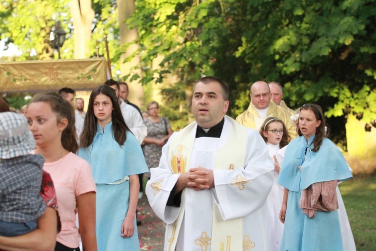 Figura Serca Jezusa w Oleśnie