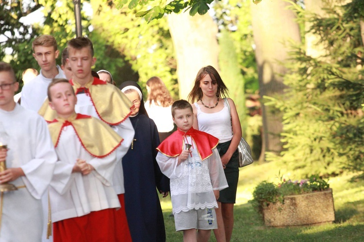 Figura Serca Jezusa w Oleśnie