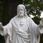 Figura Serca Jezusa w Oleśnie