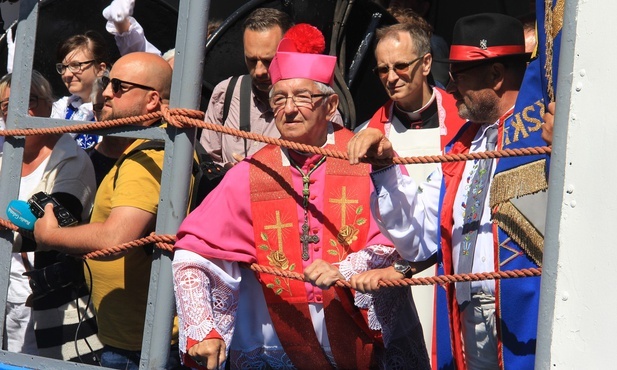 W odpuście ku czci śś. Piotra i Pawła w Pucku wziął udział abp Sławoj Leszek Głódź, metropolita gdański 